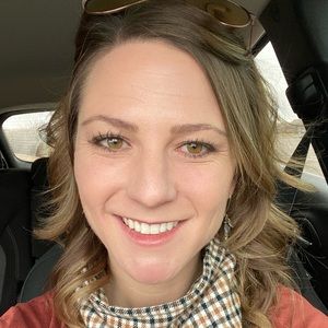 Meet your Posher, Ashley